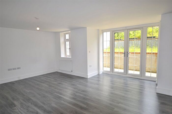 2 Bedroom Flat To Rent In Arkwright Road, South Croydon, CR2