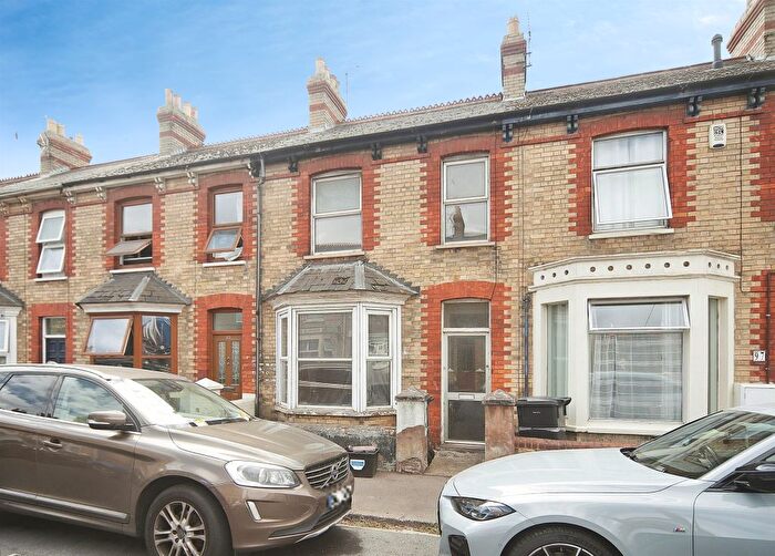 3 Bedroom Terraced House For Sale In Winchester Street, Taunton, TA1
