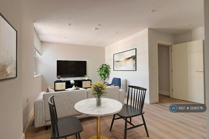 1 Bedroom Flat To Rent In Richmond House, Bournemouth, BH2