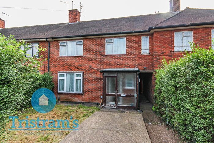 3 Bedroom Terraced House To Rent In Hillbeck Crescent, Nottingham, NG8