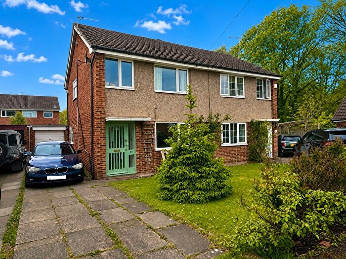 3 Bedroom Semi-Detached House For Sale In Heron Close, Knutsford, Cheshire, WA16
