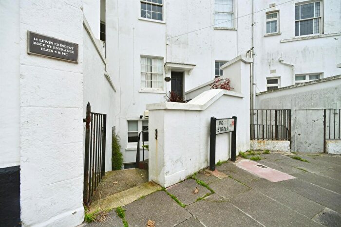 2 Bedroom Flat For Sale In Lewes Crescent, Brighton, BN2