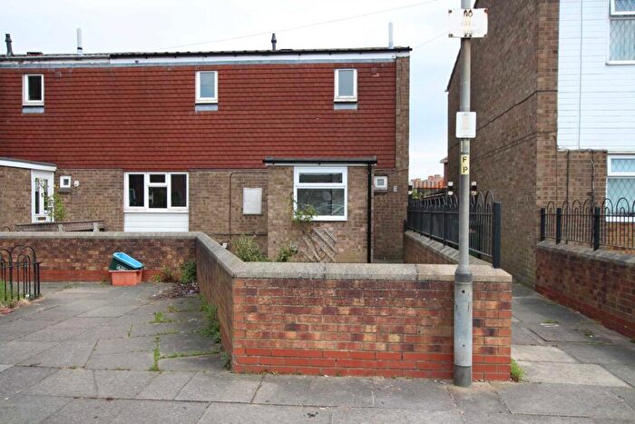 3 Bedroom End Of Terrace House To Rent In Alder View, Grimsby, DN33