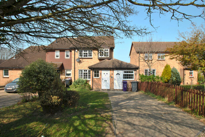 3 Bedroom Semi-Detached House To Rent In Swift Close, Letchworth Garden City, SG6