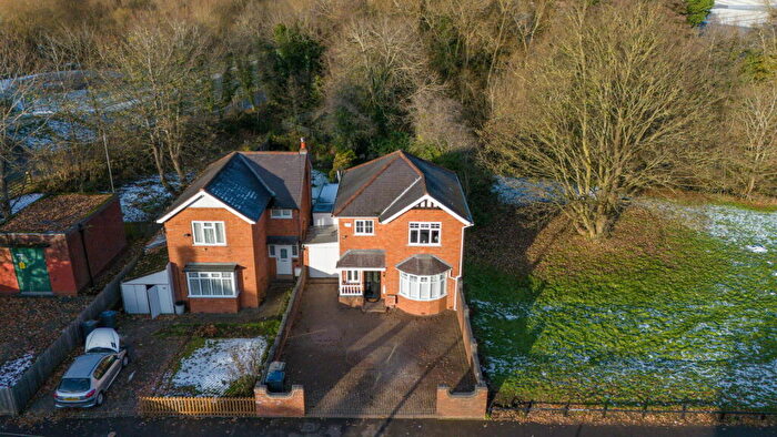 3 Bedroom Detached House For Sale In Wychall Lane, Kings Norton, Birmingham, B38