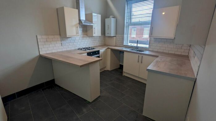 2 Bedroom Flat To Rent In Mount Pleasant, Waterloo, Liverpool, L22