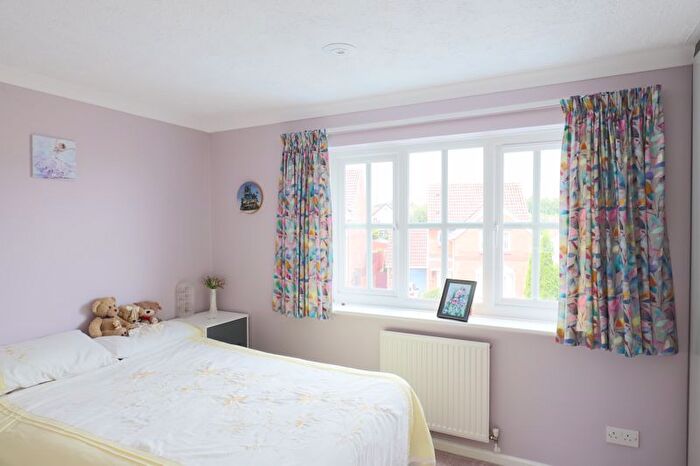 2 Bedroom End Of Terrace House For Sale In Oak Close, Exminster, EX6