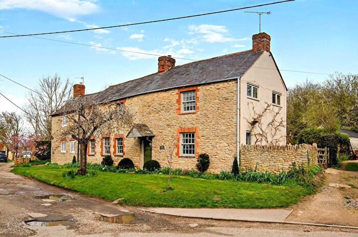 4 Bedroom Semi-Detached House For Sale In Lower End, Great Milton, OX44