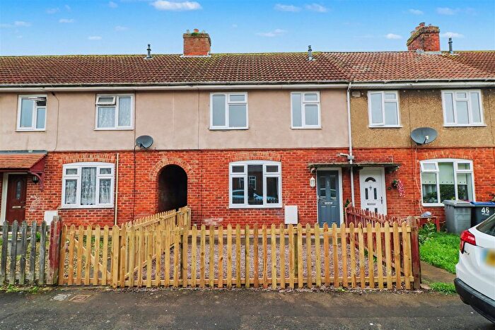 4 Bedroom Terraced House For Sale In Charles Street, Trowbridge, BA14