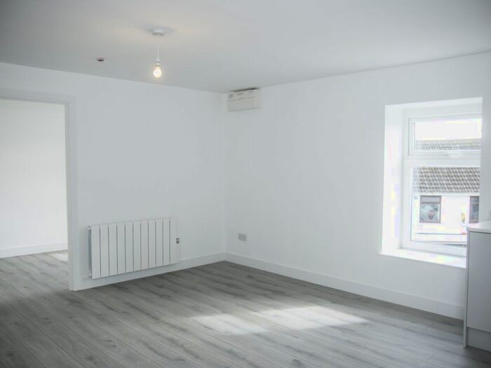 2 Bedroom Flat To Rent In Southall Street, Brynna, Pontyclun, CF72
