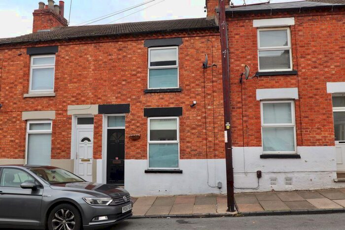 2 Bedroom Property To Rent In Leslie Road, Northampton NN2