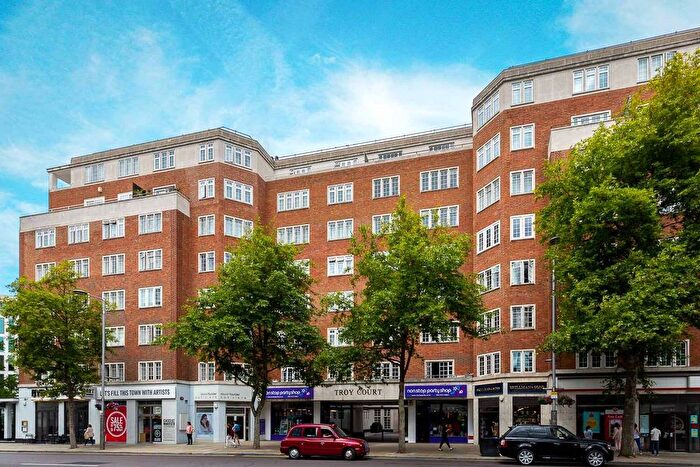 3 Bedroom Flat To Rent In Kensington High Street, London, W8