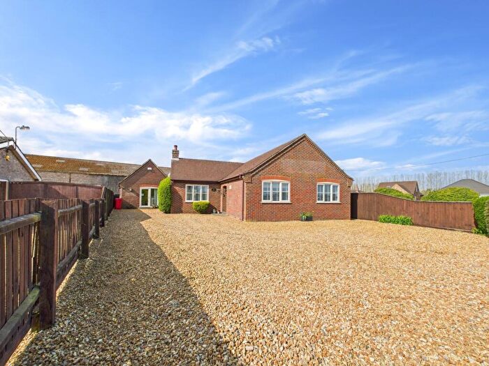 5 Bedroom Detached Bungalow For Sale In Main Road, Three Holes, Wisbech, PE14
