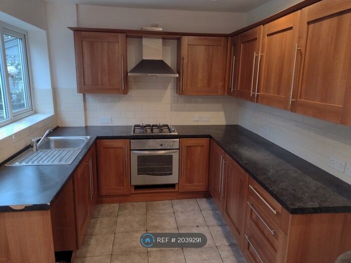 3 Bedroom End Of Terrace House To Rent In Wolfenden Avenue, Bootle, L20