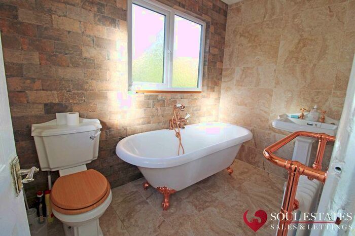 3 Bedroom Semi-Detached House To Rent In Philip Road, Tipton, DY4