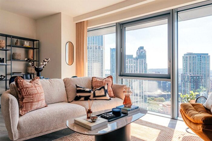 Apartment For Sale In Aspen, Consort Place, Marsh Wall, Canary Wharf, E14