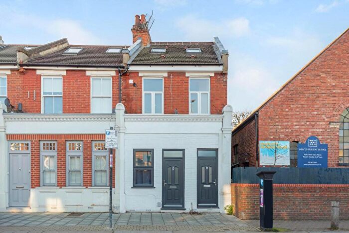 2 Bedroom Flat For Sale In Cavendish Road, Balham, SW12