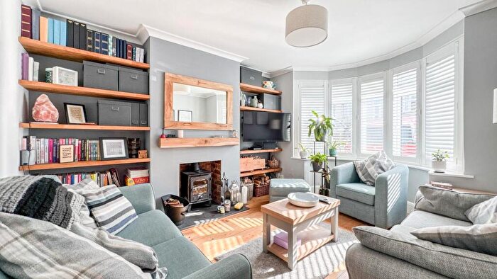 3 Bedroom Terraced House For Sale In Thanet Road, Bedminster, BS3
