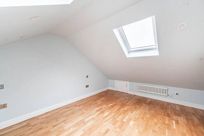 1 Bedroom Flat To Rent In Vaughan Road, West Harrow, Harrow, HA1