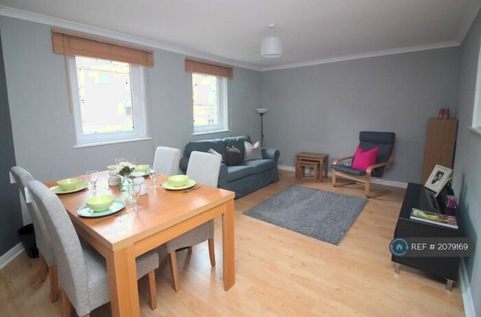 2 Bedroom Flat To Rent In Blandfield, Edinburgh, EH7