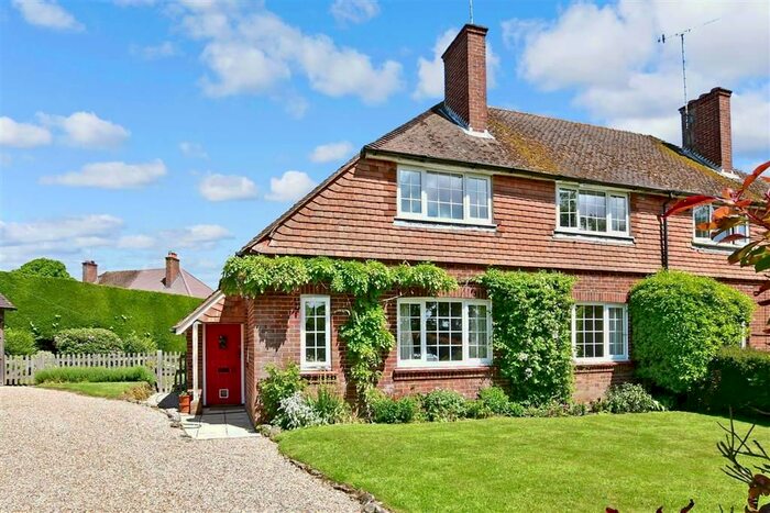 3 Bedroom Semi-Detached House For Sale In Upper Green Lane, Shipbourne, Tonbridge, Kent, TN11