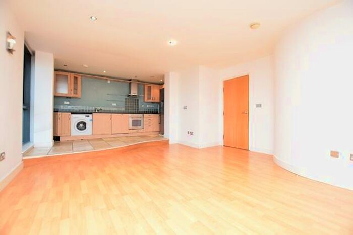 2 Bedroom Apartment To Rent In West One Tower, Cavendish St, S3