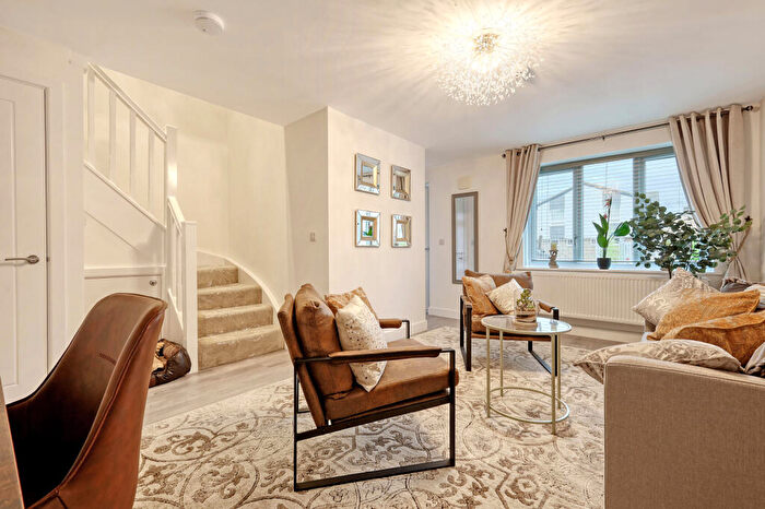 3 Bedroom Terraced House For Sale In Apsley Mews, Victoria Road, RM1