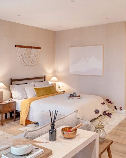 Studio To Rent In Grenan Square, Greenford, UB6