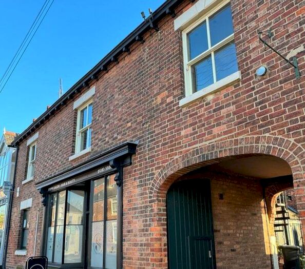 2 Bedroom Detached House To Rent In Church Street, Swadlincote, DE11