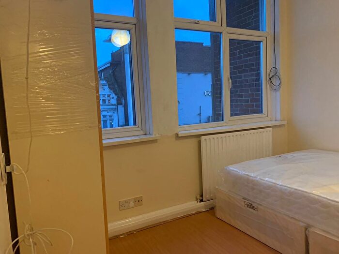 1 Bedroom Flat To Rent In Ilford, IG1