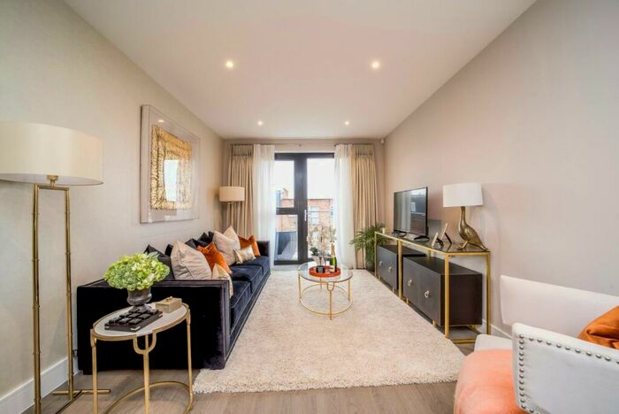 3 Bedroom Apartment To Rent In Coleman Court, Coombe Road, New Malden, KT3
