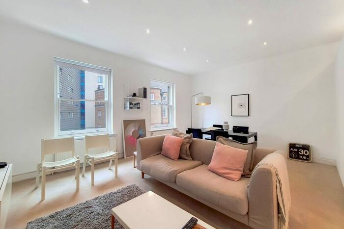 Studio To Rent In Tooley Street, London Bridge, London, SE1