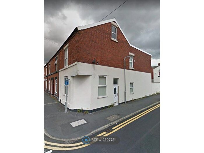 5 Bedroom End Of Terrace House To Rent In Brynn Street, St Helens, WA10