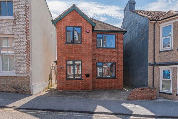 3 Bedroom Detached House For Sale In Grotto Hill, Margate, Kent, CT9