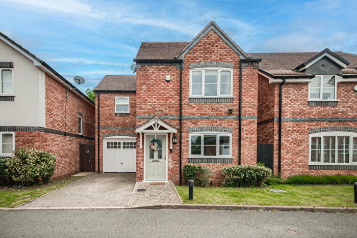 4 Bedroom Detached House For Sale In Tame View, Whitacre Heath, B46