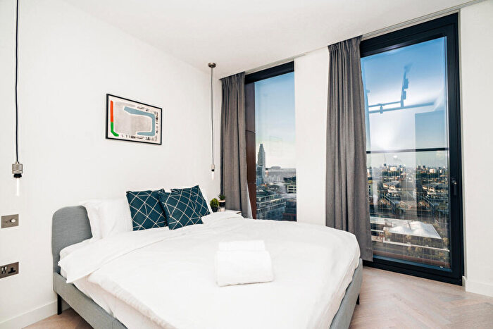 1 Bedroom Flat To Rent In Sun Street, London, EC2A