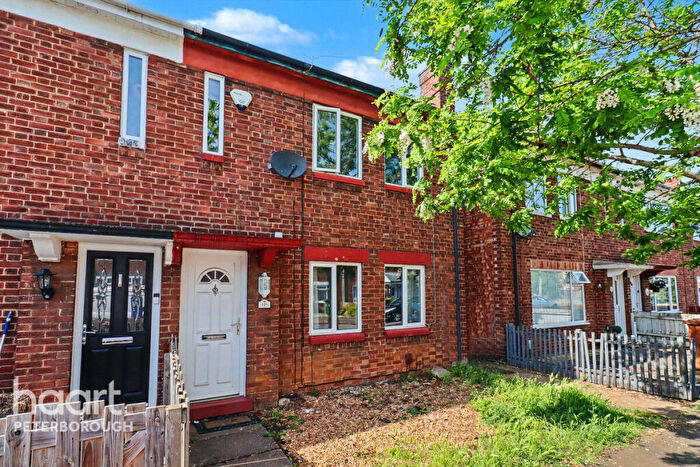 3 Bedroom End Of Terrace House For Sale In Willesden Avenue, Walton, PE4