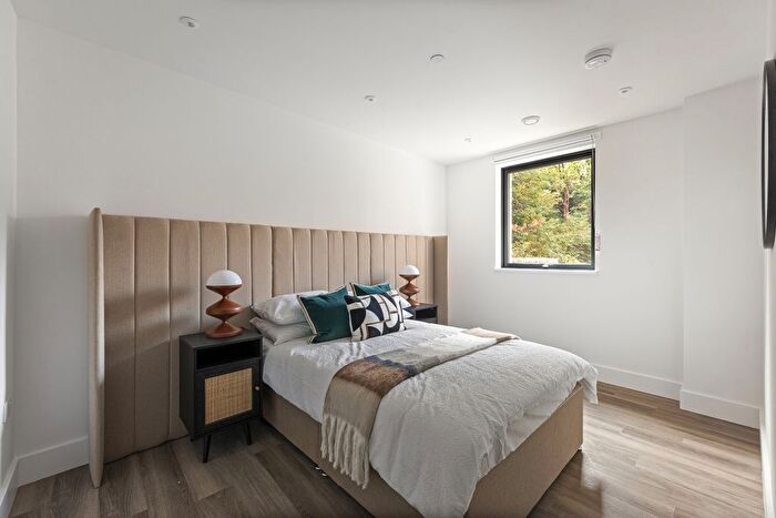 2 Bedroom Flat For Sale In Firth House, Juniper Crescent Greenwich, SE10