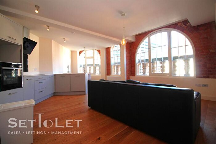 2 Bedroom Apartment To Rent In Queens Building, Queen Street, Leicester, LE1