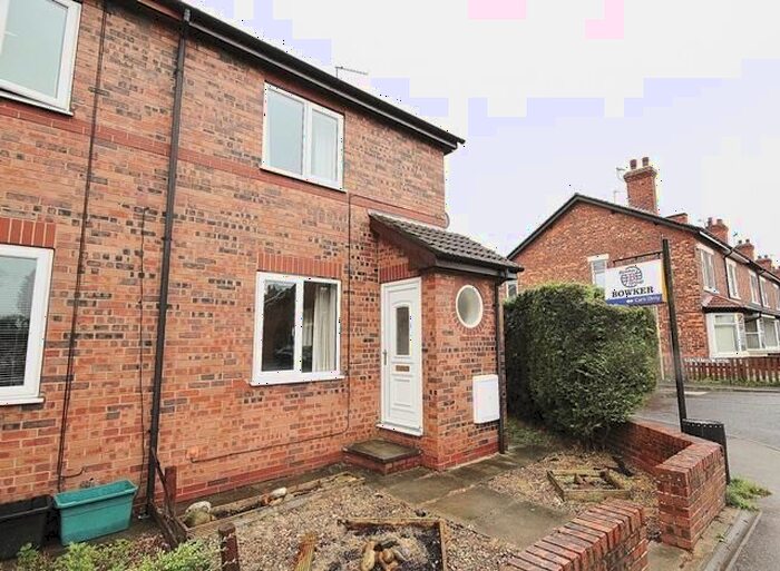 2 Bedroom Semi-Detached House To Rent In Barlby Road, Selby, YO8