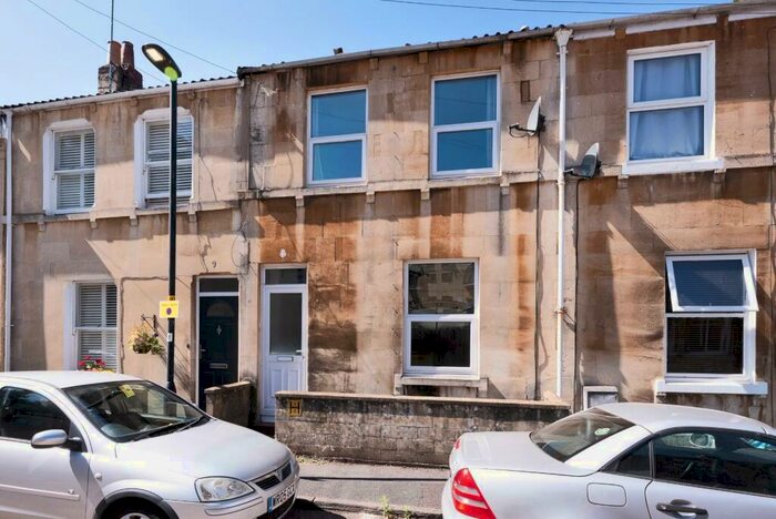 3 Bedroom Terraced House To Rent In Manor Road, Bath, BA1