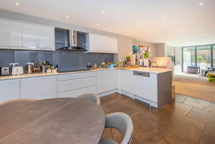 5 Bedroom Terraced House To Rent In Musgrave Crescent, London, SW6
