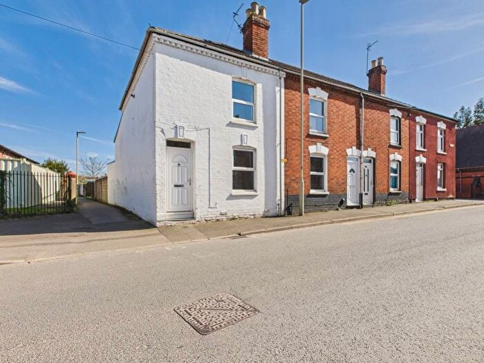 2 Bedroom End Of Terrace House To Rent In Derby Road, Tredworth, Gloucester, GL1