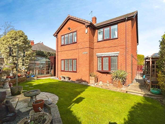 4 Bedroom Detached House For Sale In Barnsley Road, Goldthorpe, Rotherham, S63