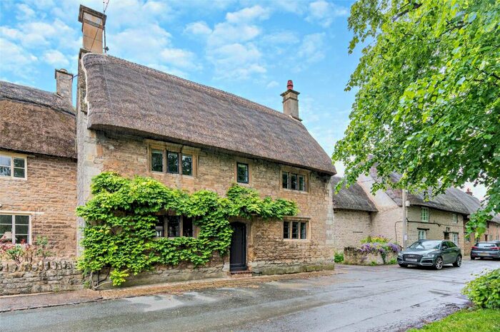 3 Bedroom House For Sale In Main Street, Barnwell, Peterborough, PE8