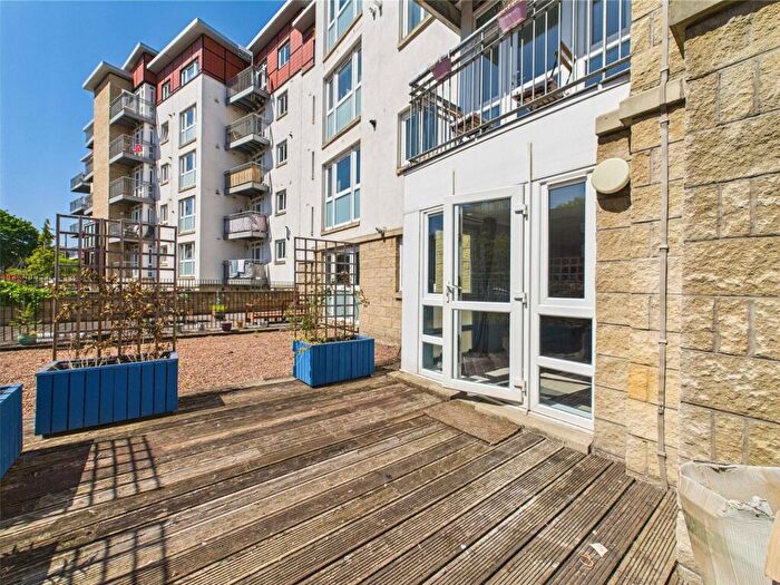 2 Bedroom Apartment To Rent In Brunswick Road, Edinburgh, Midlothian, EH7