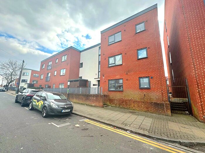 1 Bedroom Flat To Rent In Grant Road, Harrow, HA3