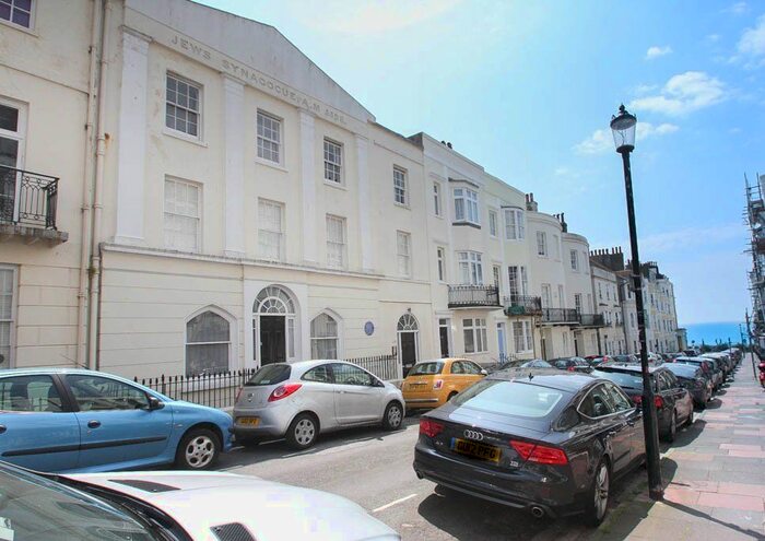 1 Bedroom Flat To Rent In Devonshire Place, Brighton, BN2