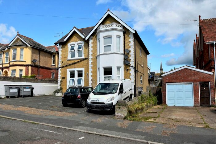 1 Bedroom Flat To Rent In Victoria Road, Sandown, PO36