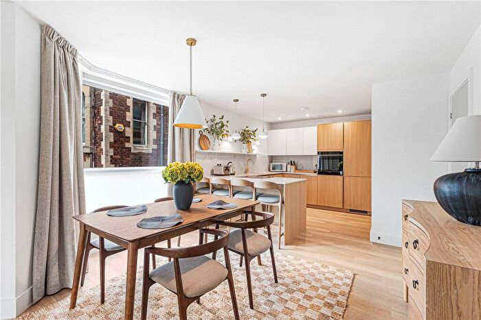 2 Bedroom Apartment To Rent In Flat, River View, North Street, Oxford, OX2